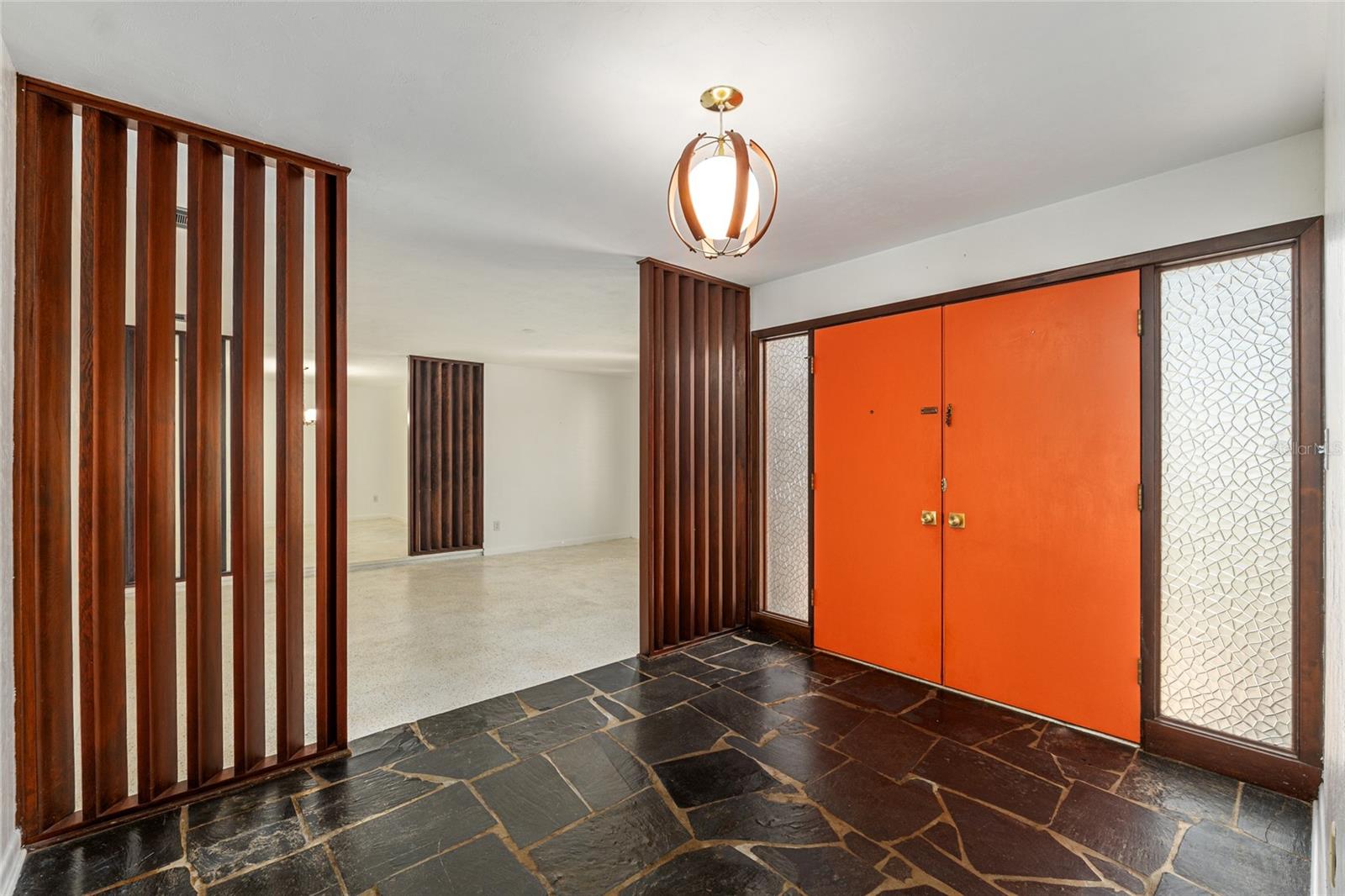 RIDGEWOOD - Residential