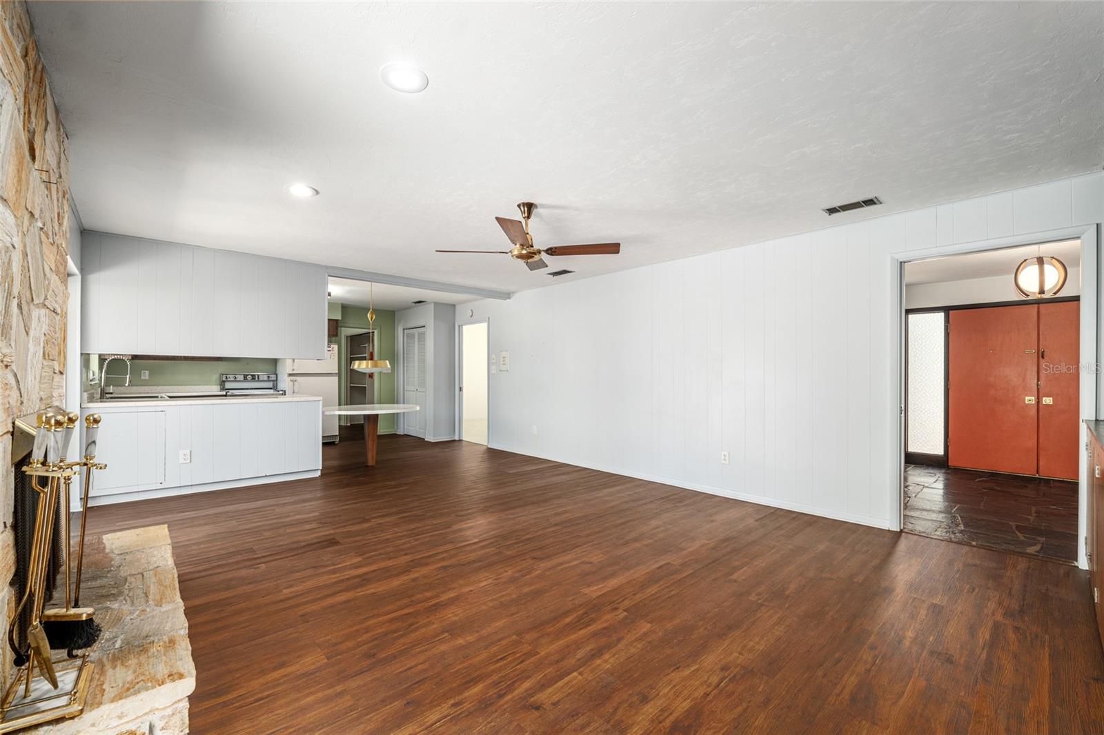 RIDGEWOOD - Residential