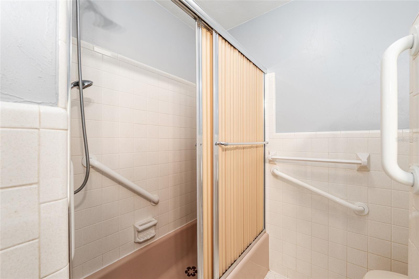 RIDGEWOOD - Residential