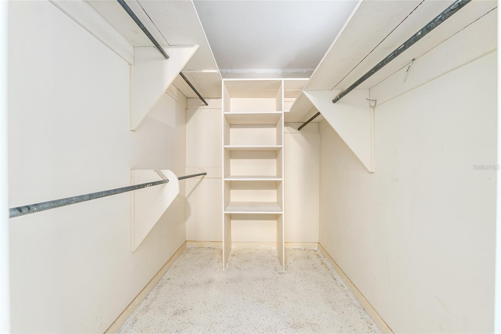 RIDGEWOOD - Residential