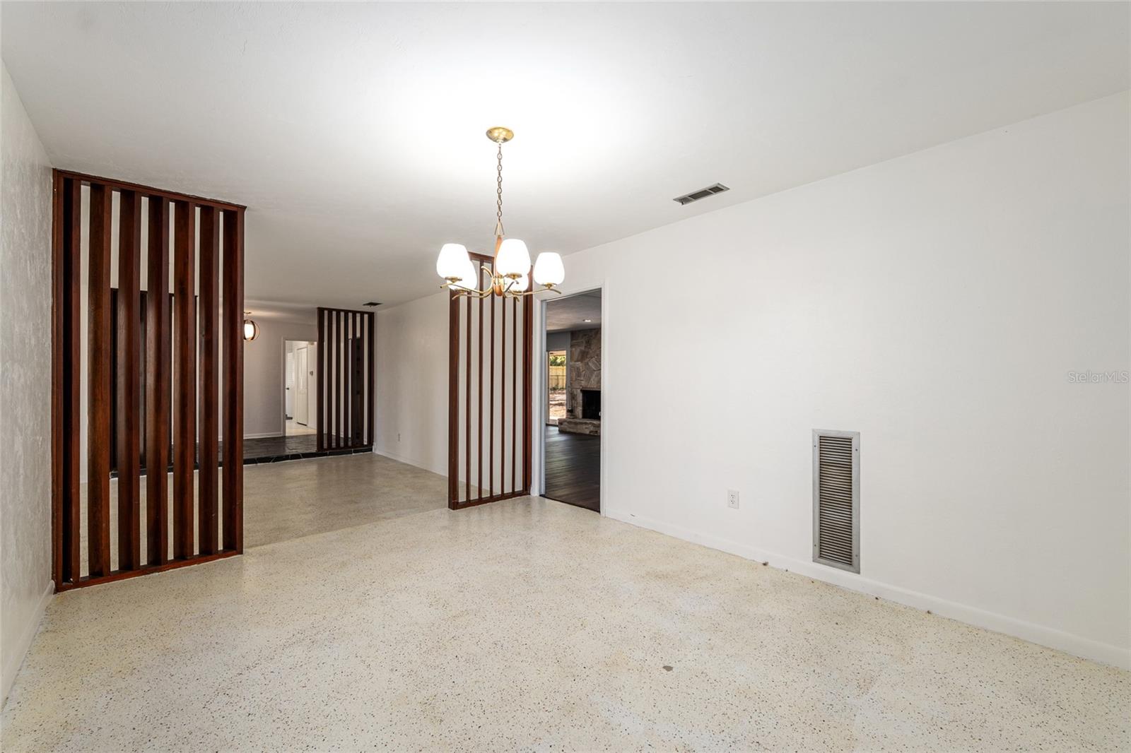 RIDGEWOOD - Residential