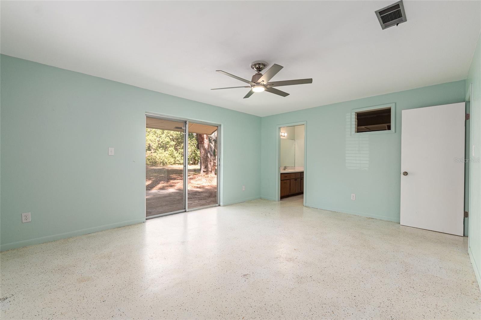 RIDGEWOOD - Residential