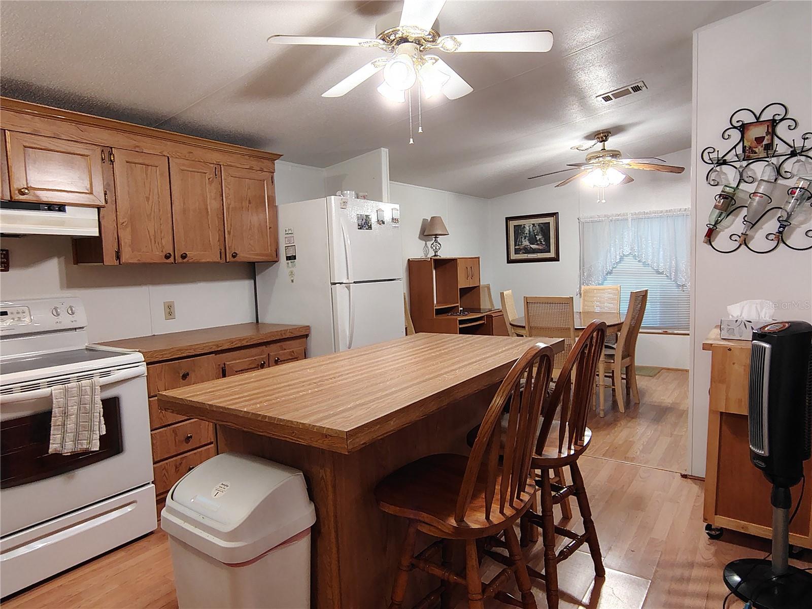 RIVER EDGE ESTATES - Residential
