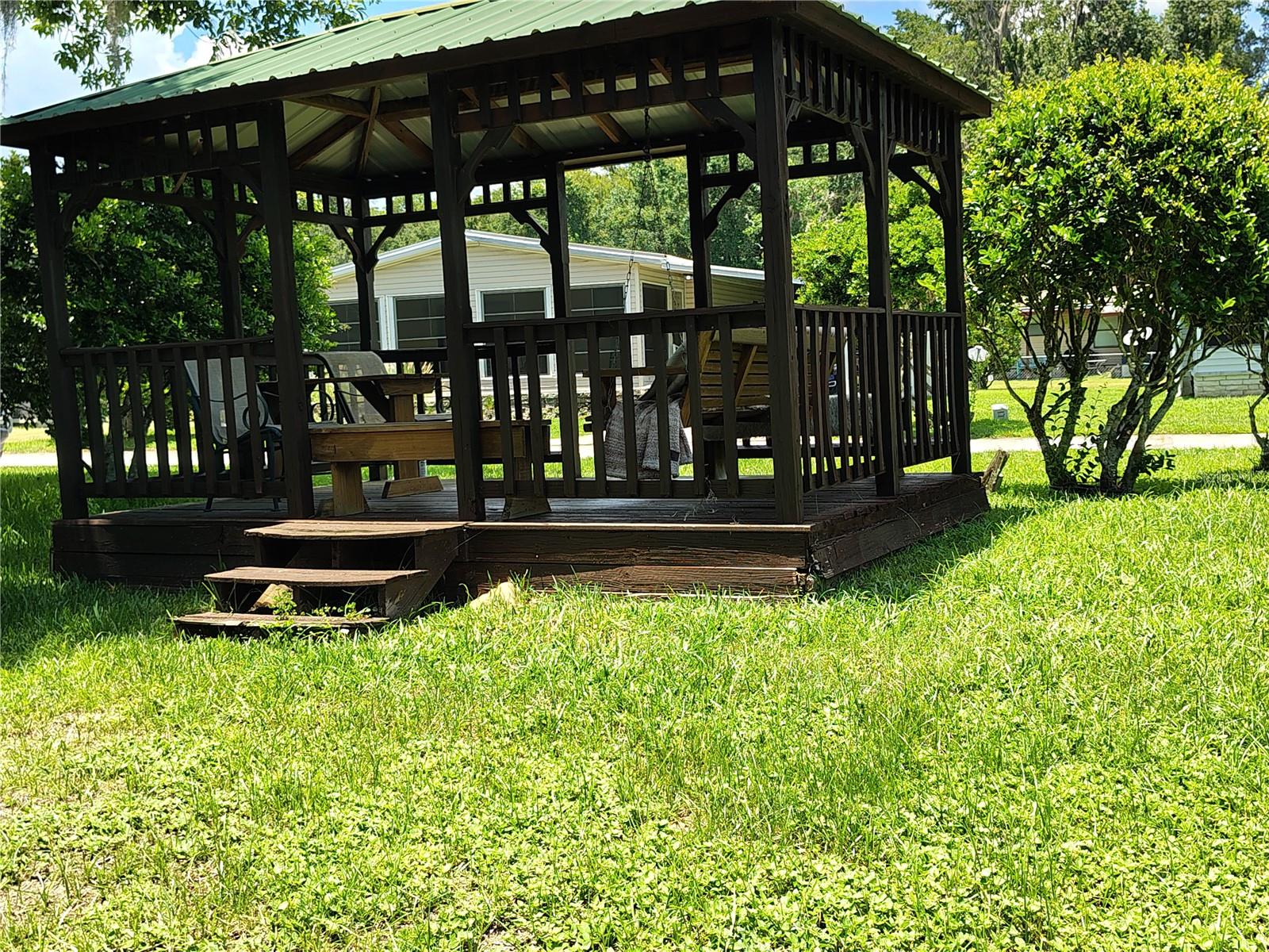 RIVER EDGE ESTATES - Residential
