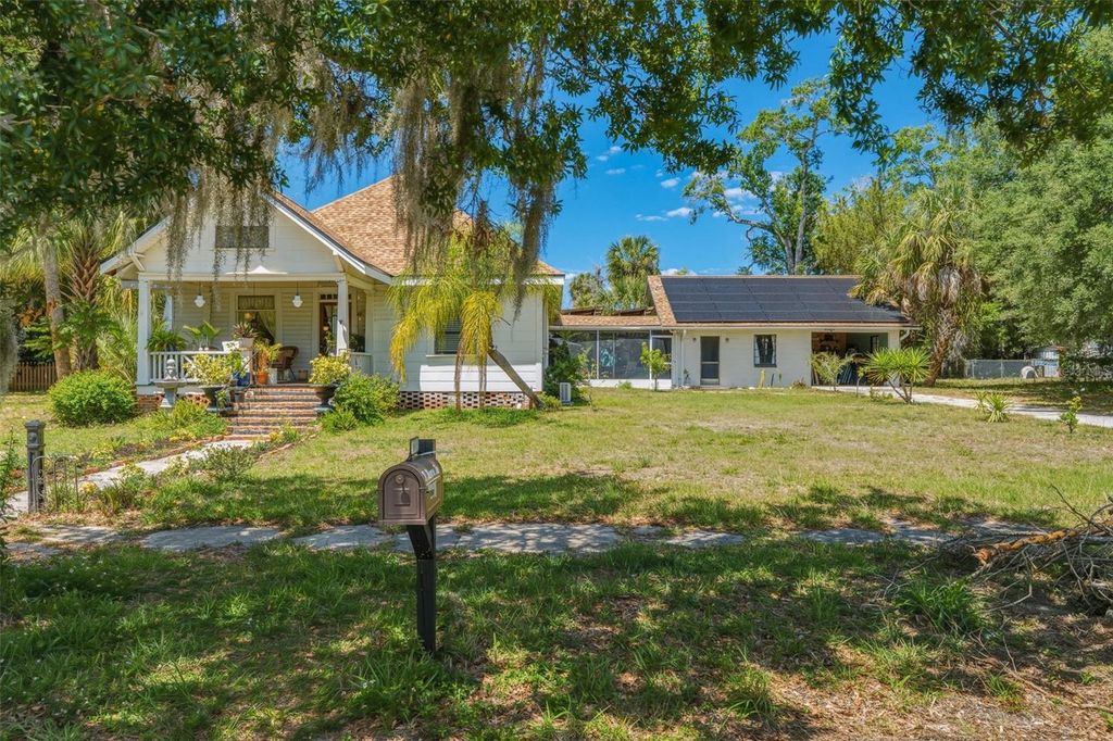 Photo of 223 N Monroe Avenue, Arcadia, FL 34266 (MLS # A4689811)