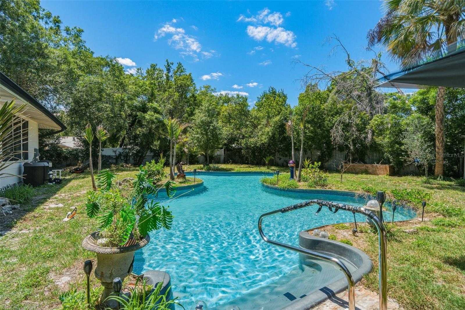 DAUGHTREYS ADDITION - Residential