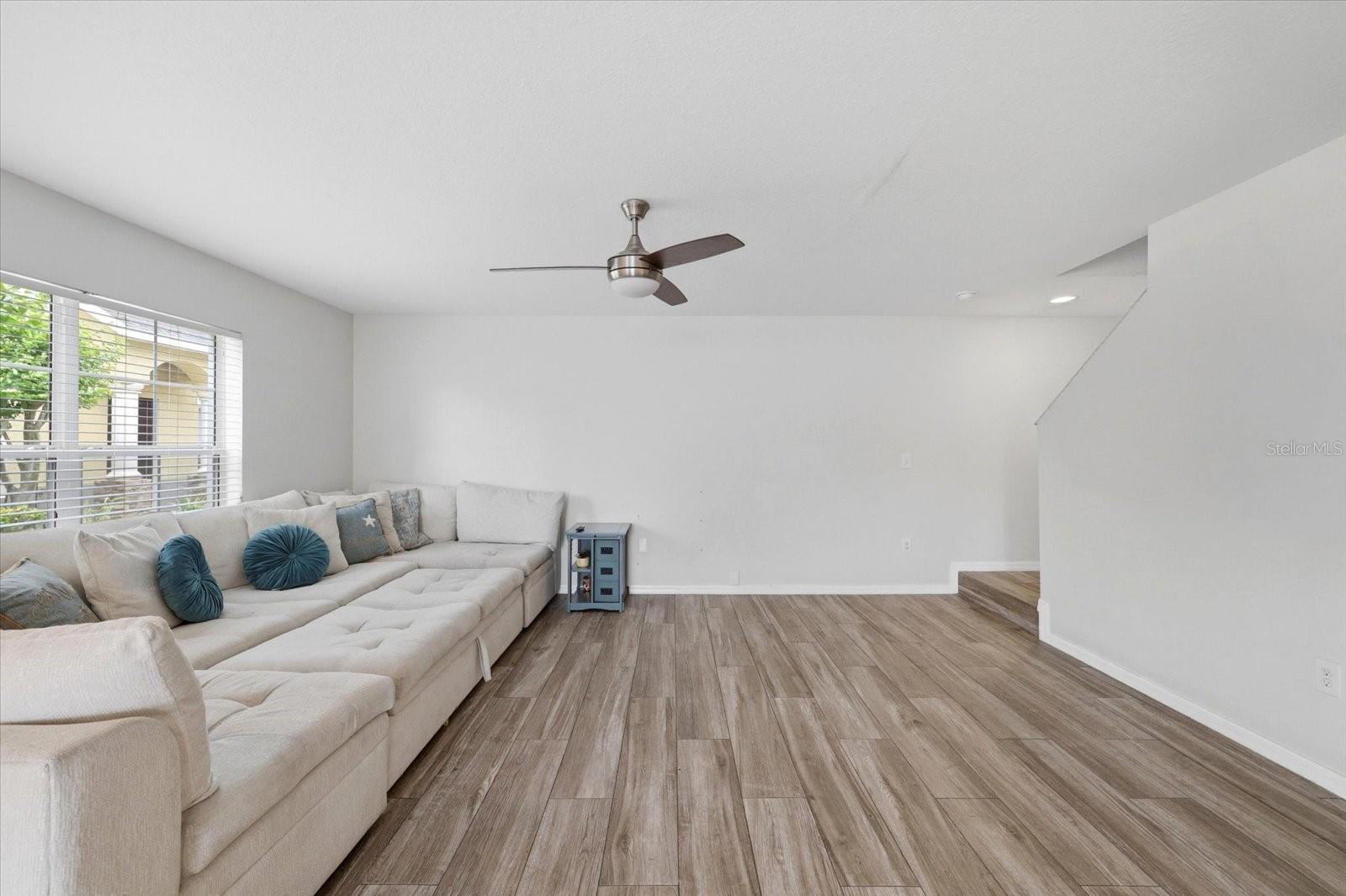 COBBLESTONE LANDING TWNHMS CONDO - Residential