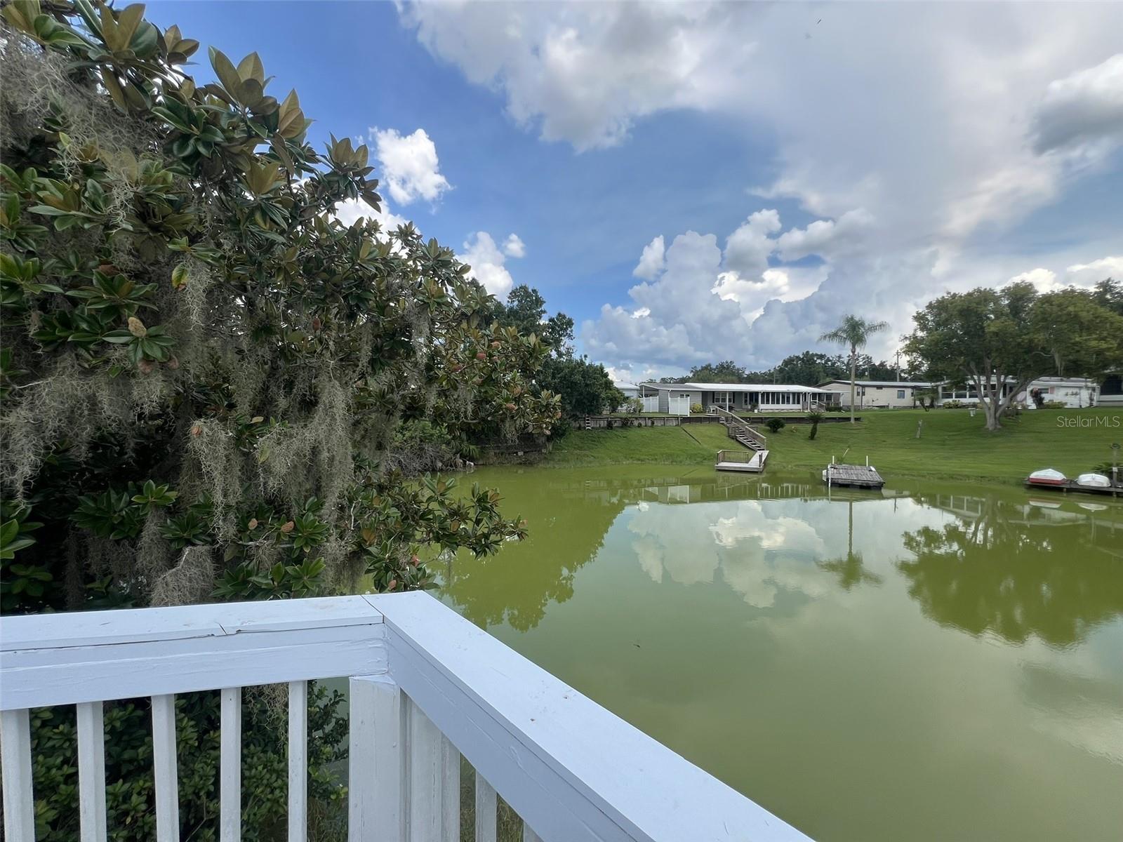 FLORAL LAKES - Residential