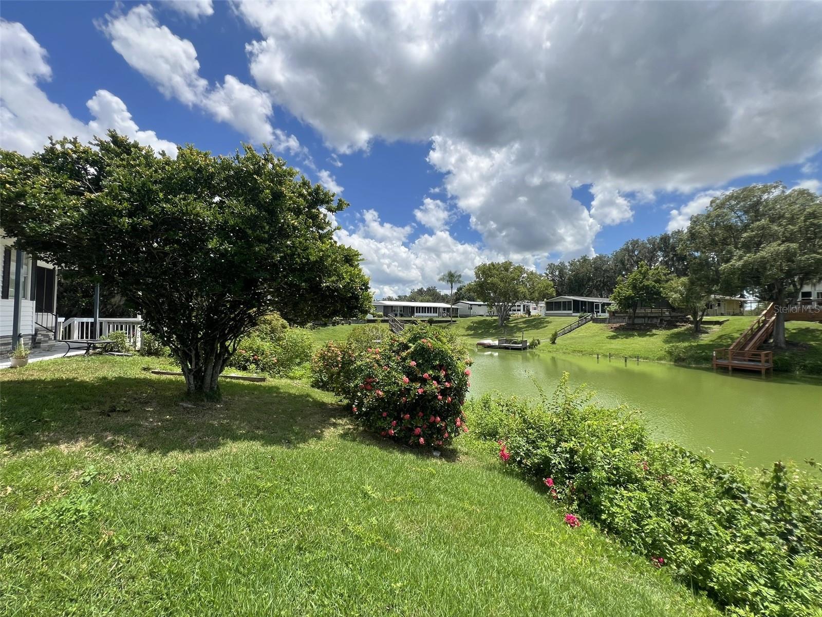 FLORAL LAKES - Residential