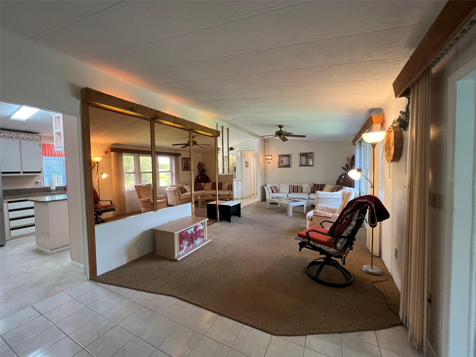 FLORAL LAKES - Residential