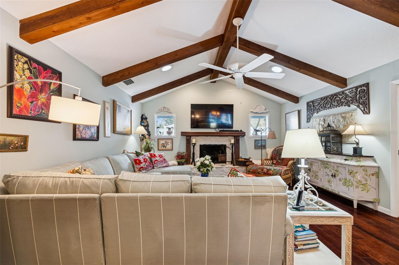 BLUFFS THE - Residential