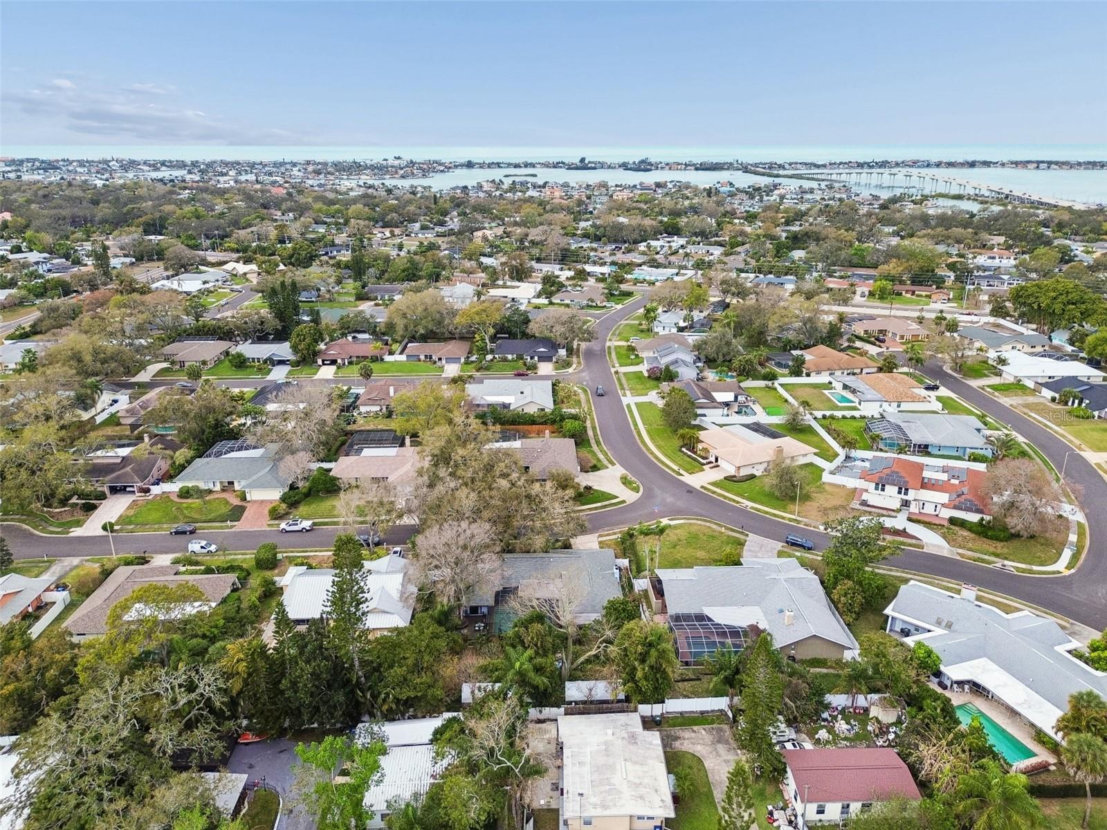 BLUFFS THE - Residential