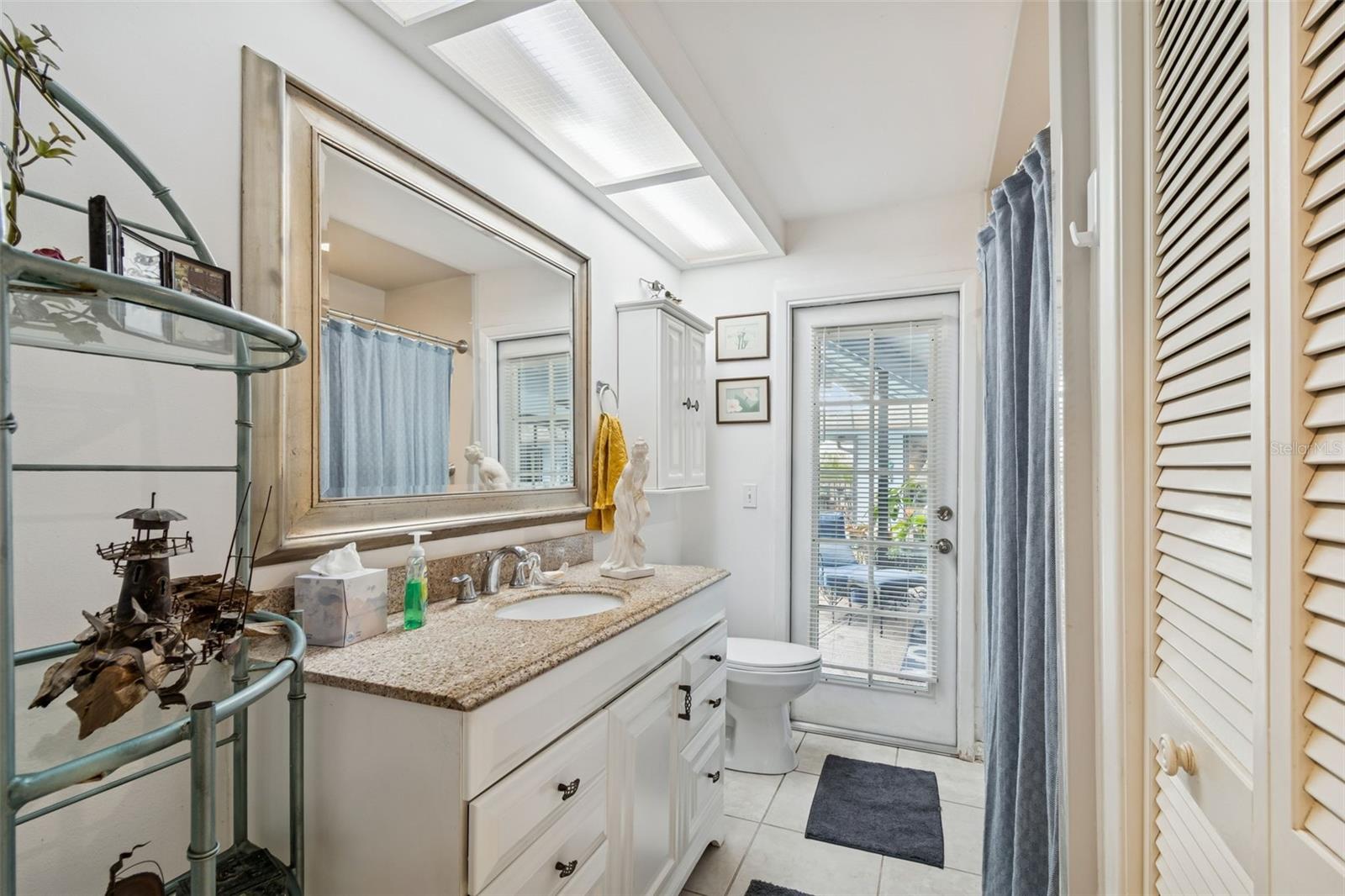 BLUFFS THE - Residential