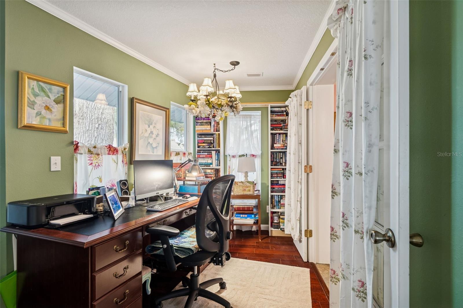 BLUFFS THE - Residential