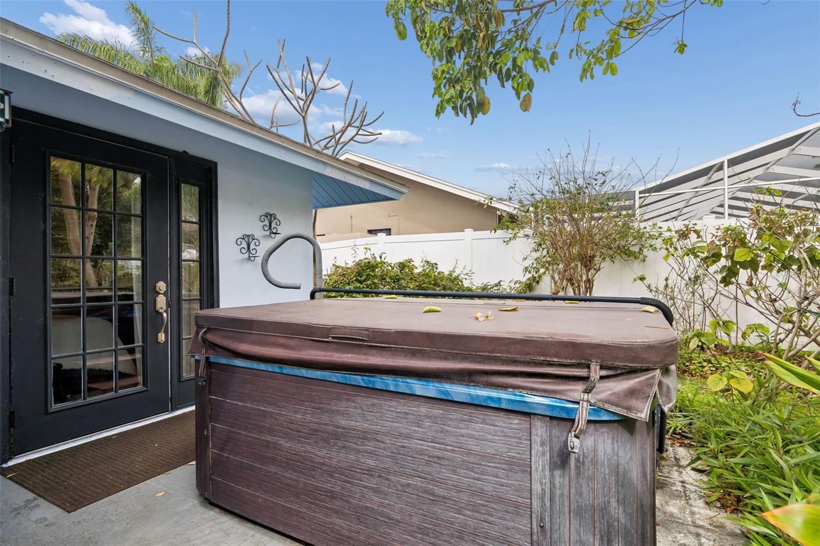 BLUFFS THE - Residential