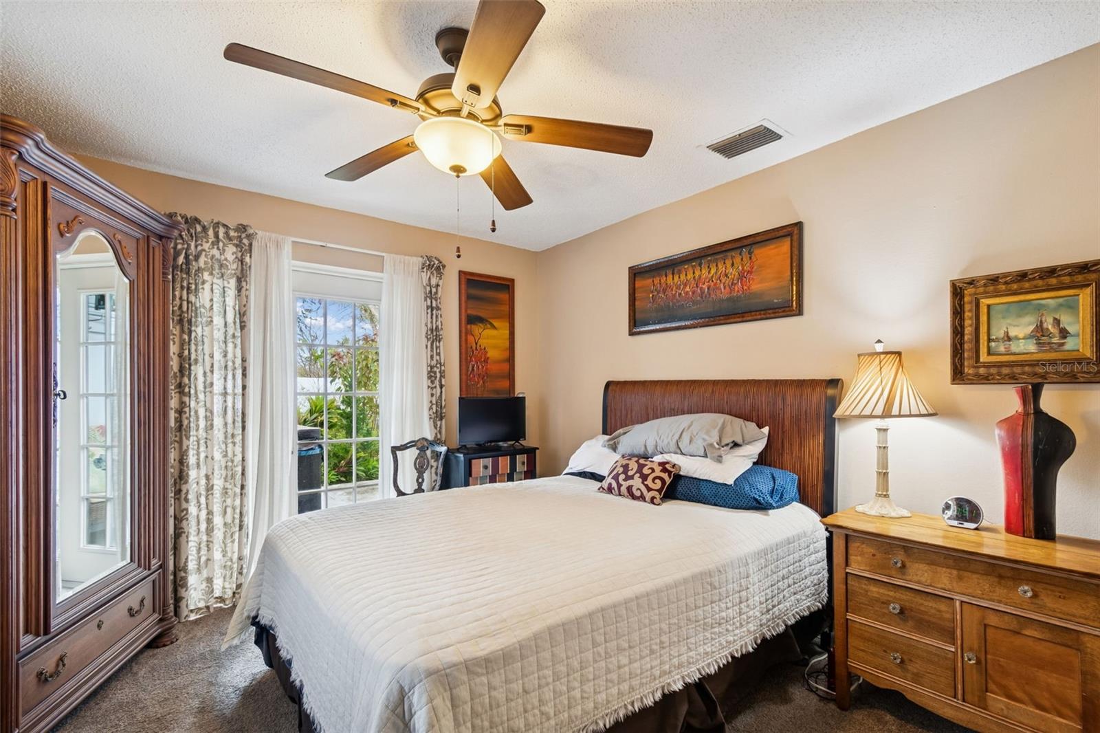 BLUFFS THE - Residential