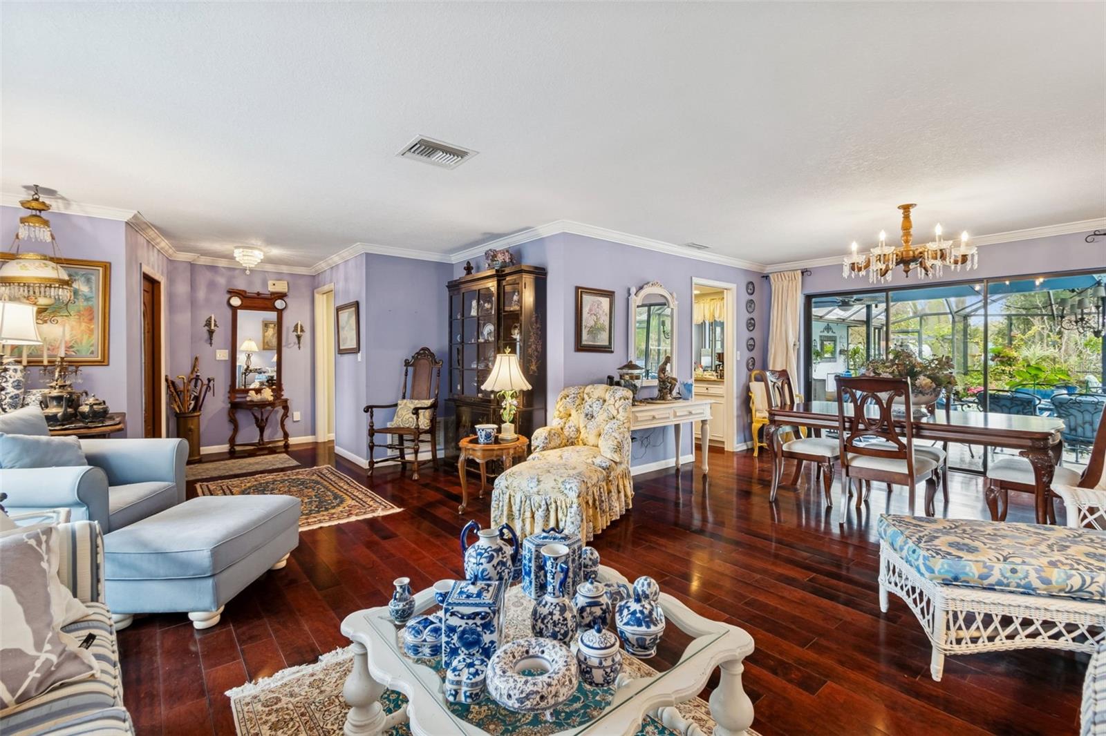 BLUFFS THE - Residential