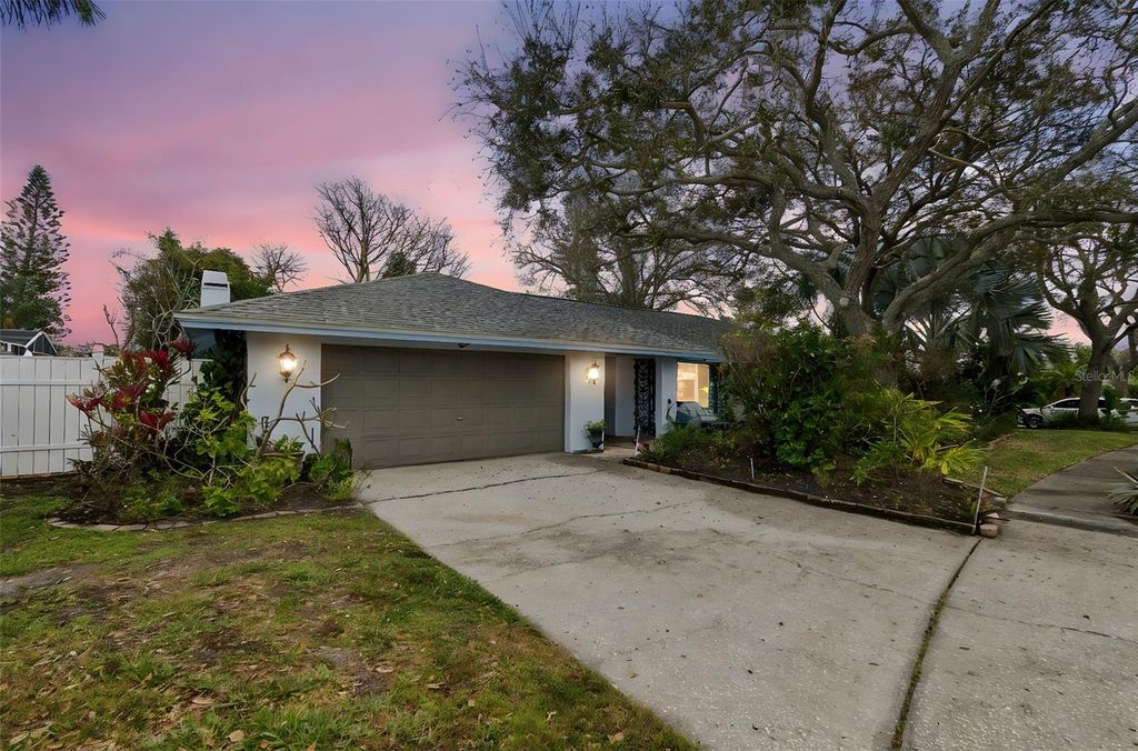 Photo of 606 Grovewood Lane, Largo, FL 33770 (MLS # TB8482189)