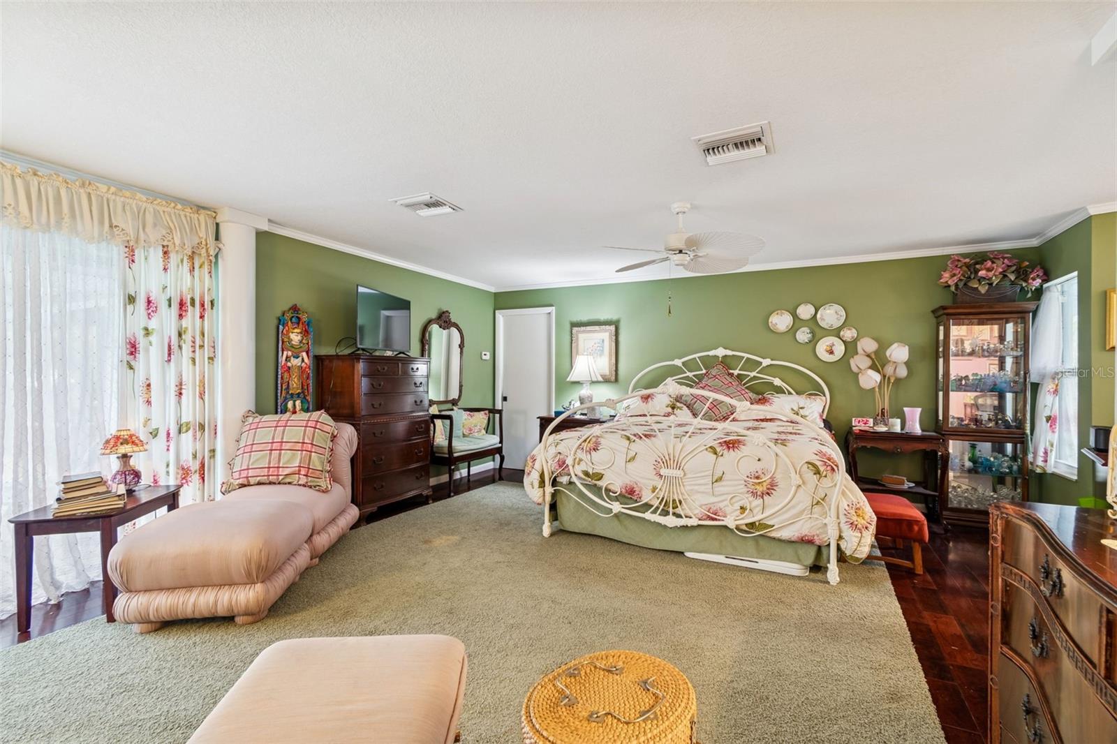 BLUFFS THE - Residential