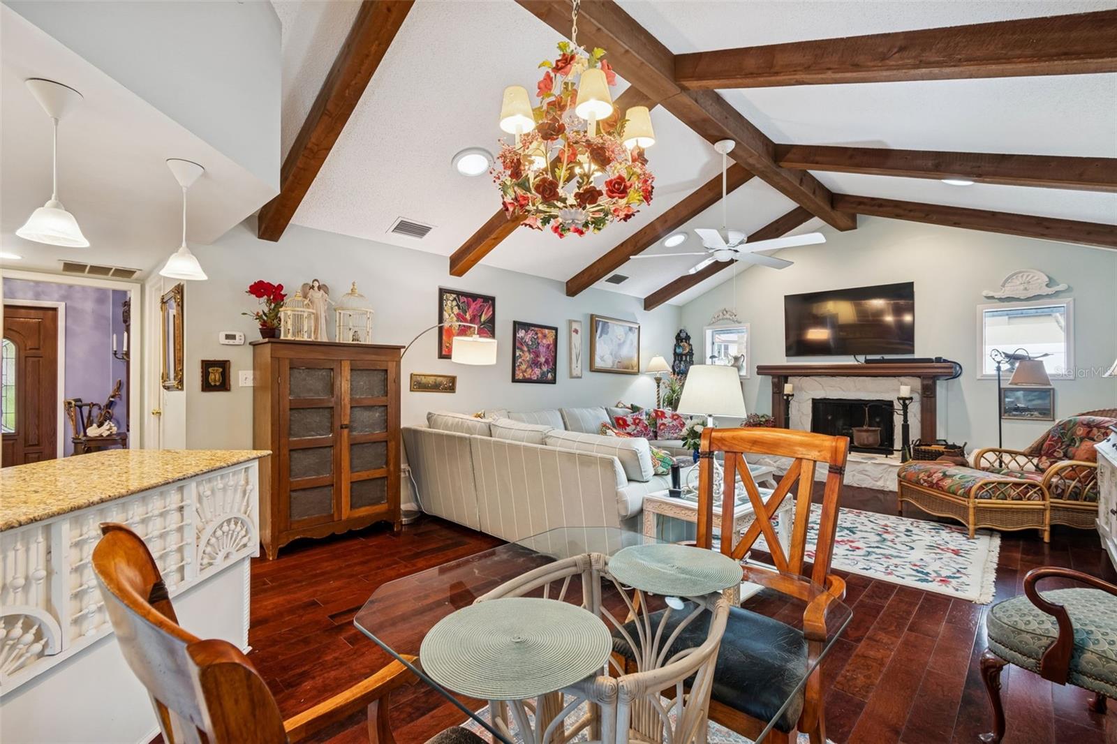 BLUFFS THE - Residential