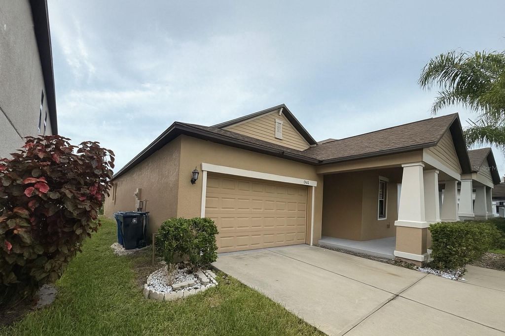 Photo of 10612 Great Cormorant Drive, Riverview, FL 33579 (MLS # TB8409499)