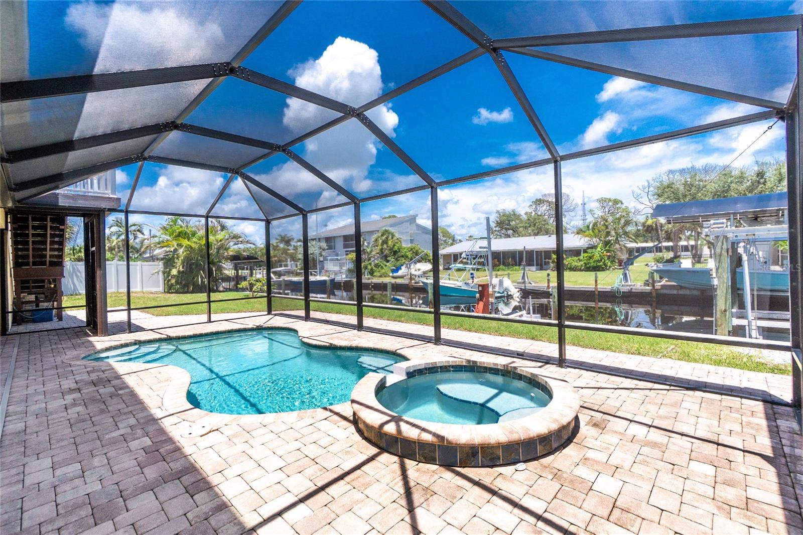 PINE COVE - Residential