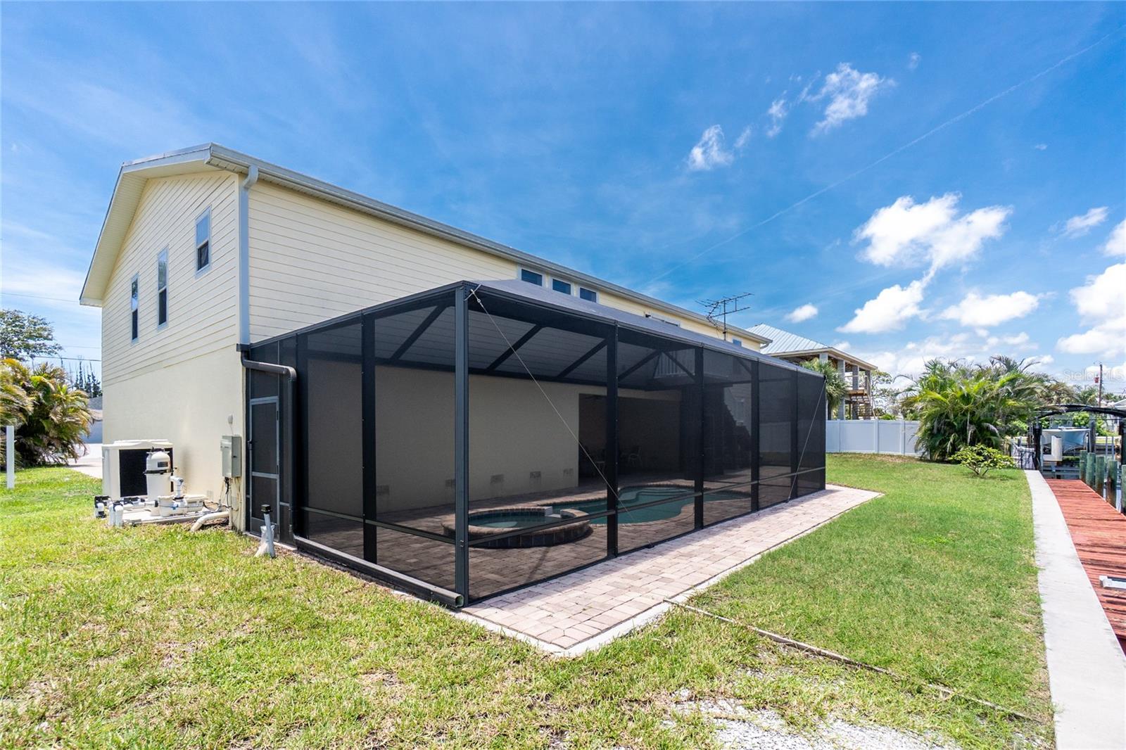 PINE COVE - Residential
