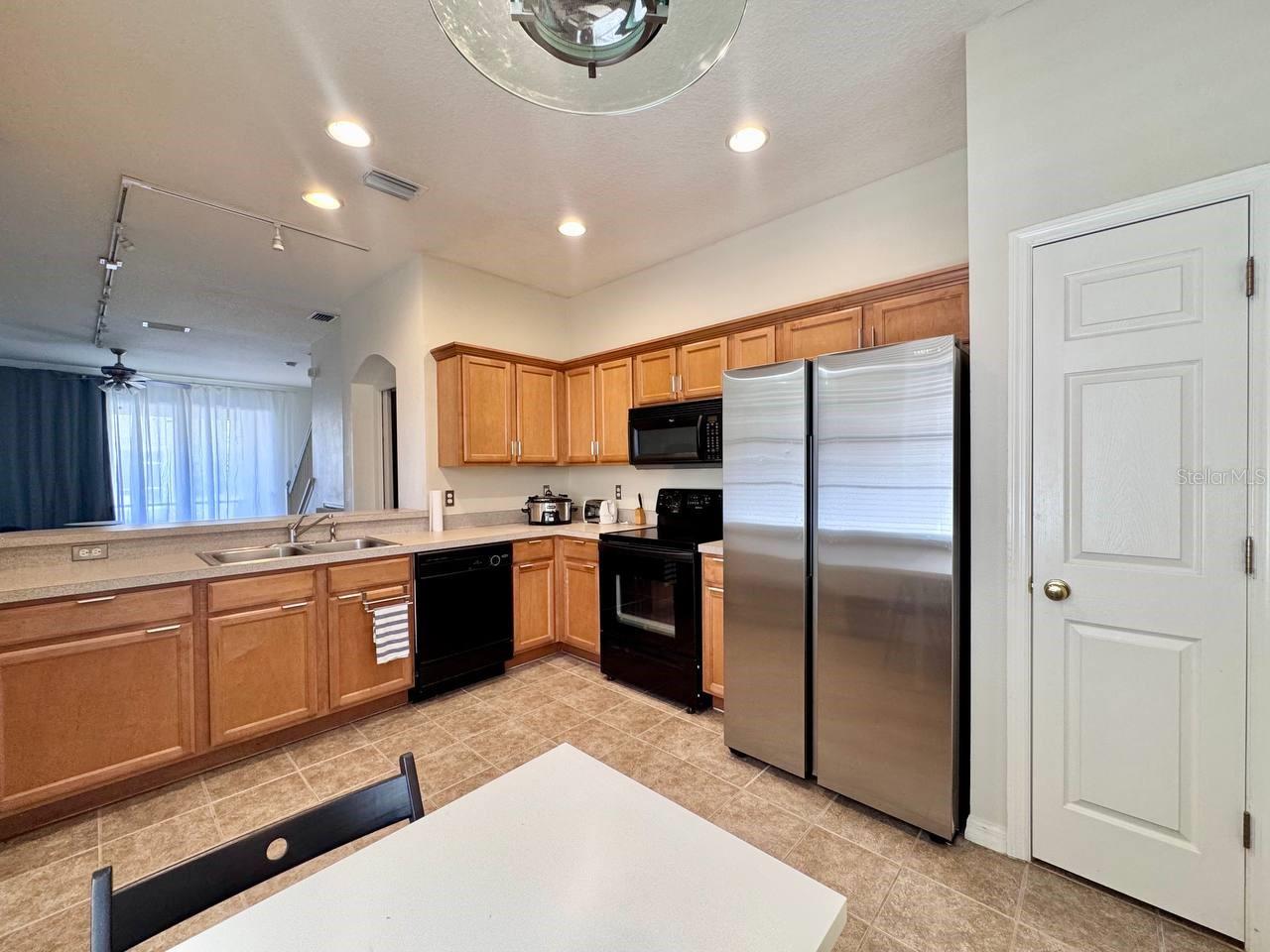 CYPRESS COVE TWNHMS - Residential Lease