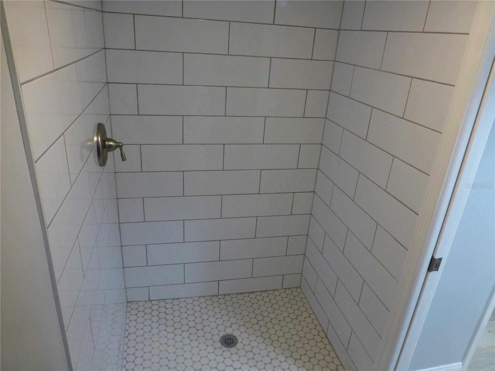 EAST LAKE WOODLANDS CONDO - Residential Lease