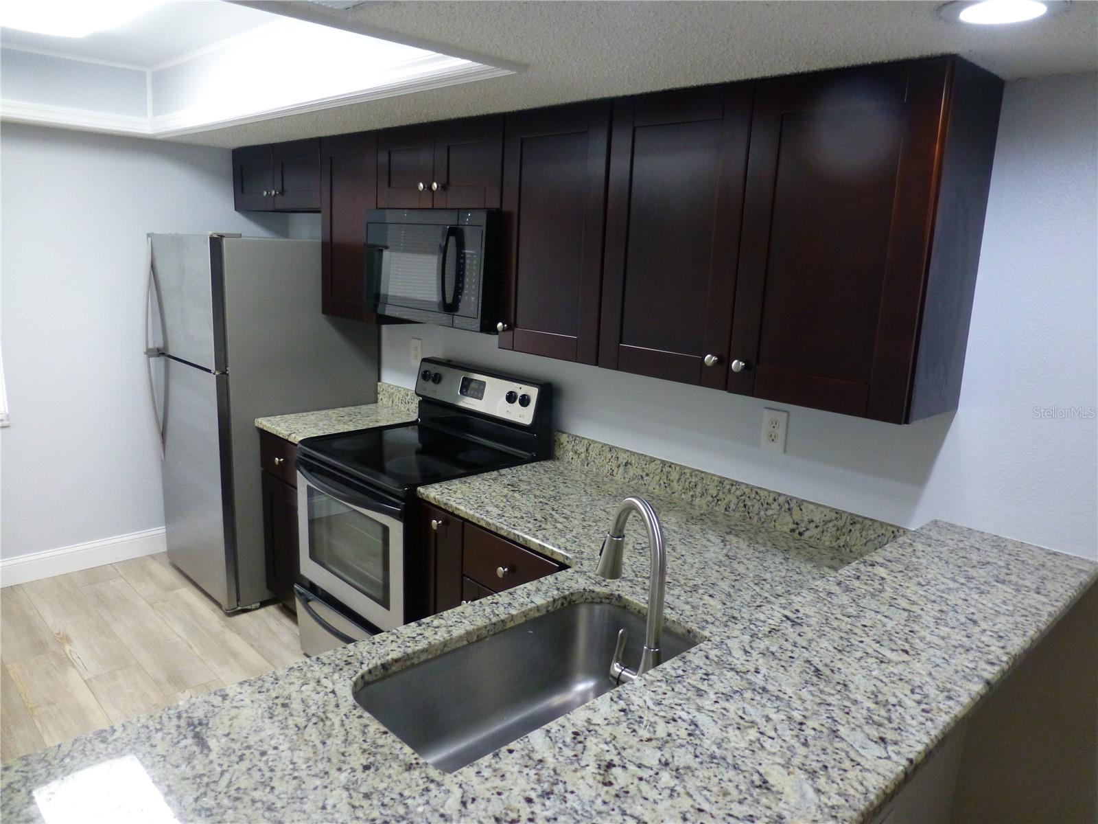 EAST LAKE WOODLANDS CONDO - Residential Lease