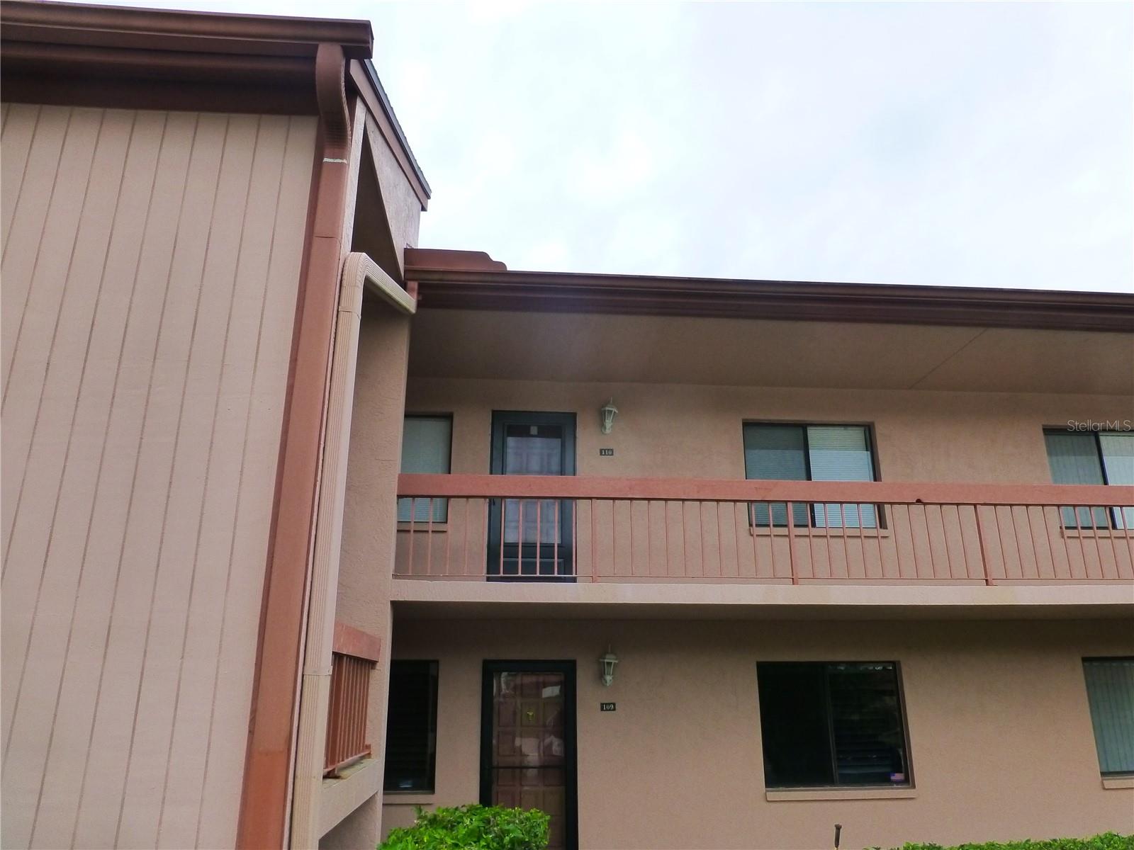 Now available- Welcome to your dream condo! This beautifully appointed, freshly renovated second-floor unit offers breathtaking views of serene community ponds, where you can enjoy regular sightings of local wildlife right from your balcony. Step inside to discover a spacious split floor plan featuring two well-sized bedrooms, providing privacy and comfort. The massive primary bedroom is a true retreat, complete with an en suite bathroom and three generous walk-in closets, ensuring ample storage for all your needs. The inviting living area boasts a cozy fireplace, perfect for those cooler evenings, creating a warm and welcoming atmosphere. The kitchen is equipped with modern appliances and opens to the living and dining areas, making it ideal for entertaining or relaxing with family and friends. Residents can take advantage of the fantastic community amenities, including a sparkling pool, perfect for soaking up the sun on warm days. Don’t miss this opportunity to lease a piece of paradise in a vibrant community that offers both tranquility and convenience. Schedule your showing today! **Features:** - Overlooking community ponds with wildlife - Cozy fireplace - Massive primary bedroom with en suite and three closets - Split floor plan - Access to community pool Make this stunning condo your home today!