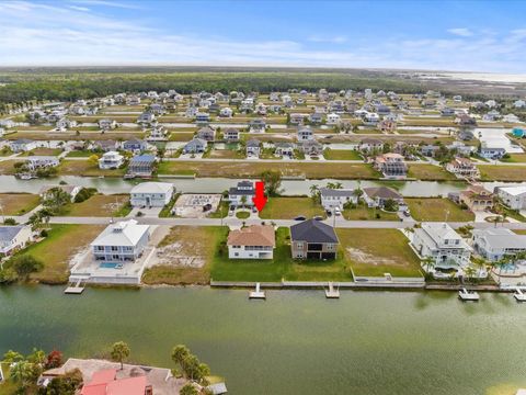 A home in HERNANDO BEACH