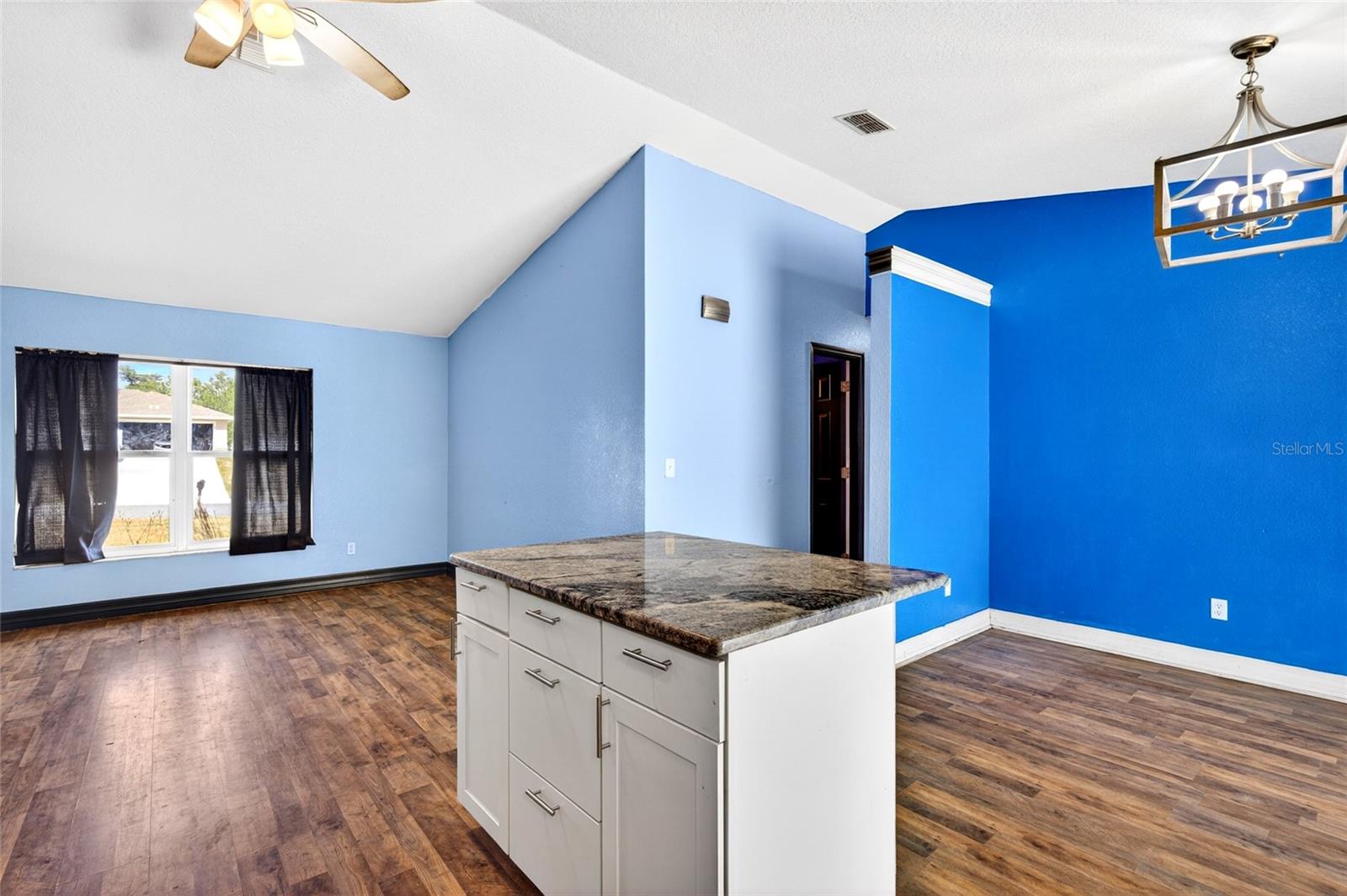 MARION OAKS UN 04 - Residential