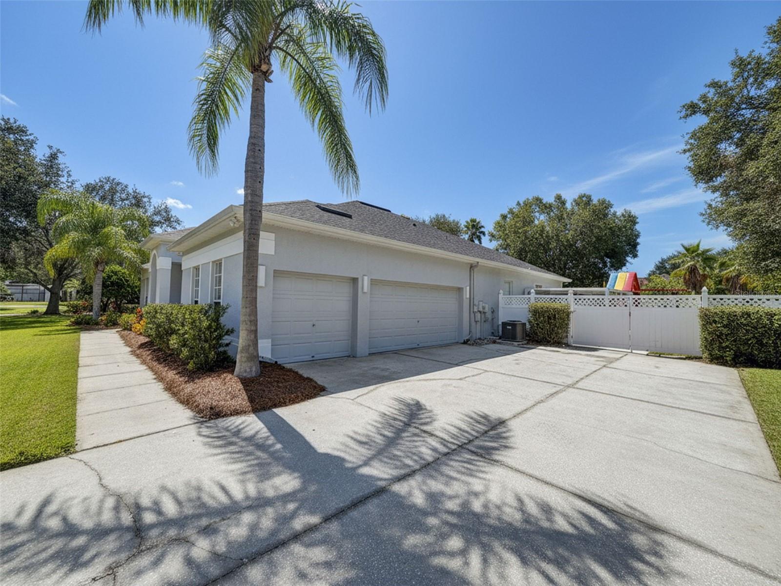19113 BECKETT DRIVE
