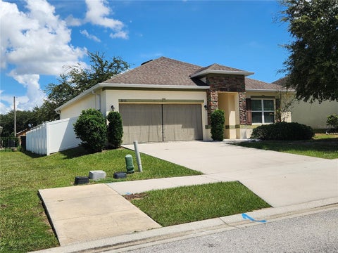Photo of 2210 Anoka Way, Leesburg, FL 34748 (MLS # G5117129)