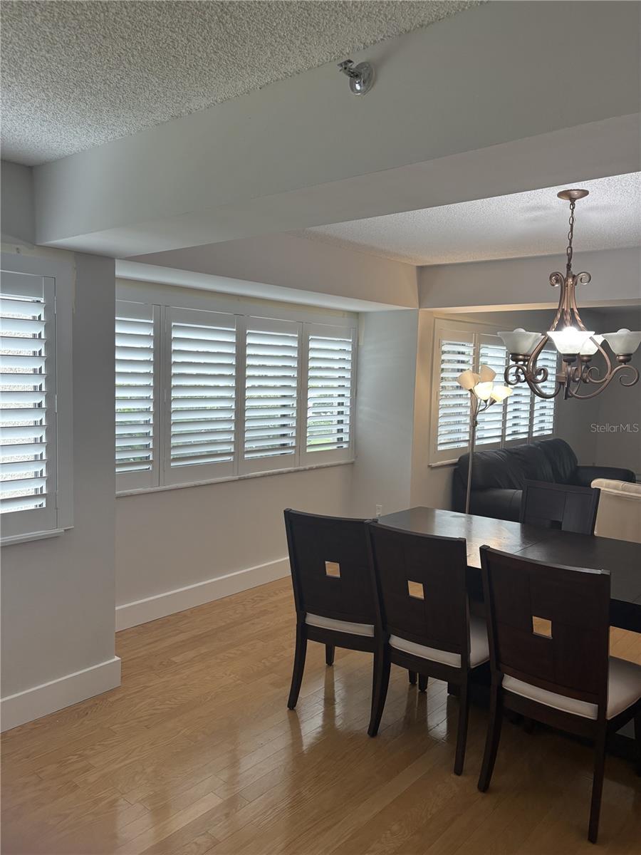 OAK HARBOUR CONDO 01-04 - Residential