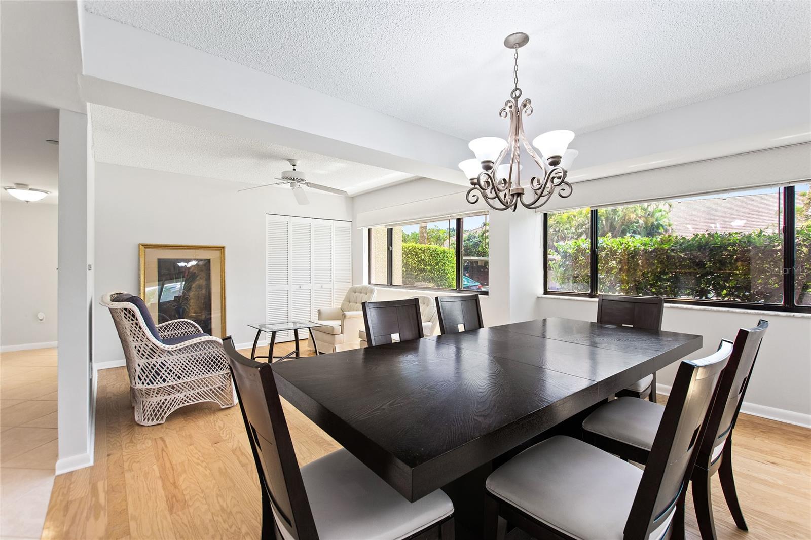 OAK HARBOUR CONDO 01-04 - Residential