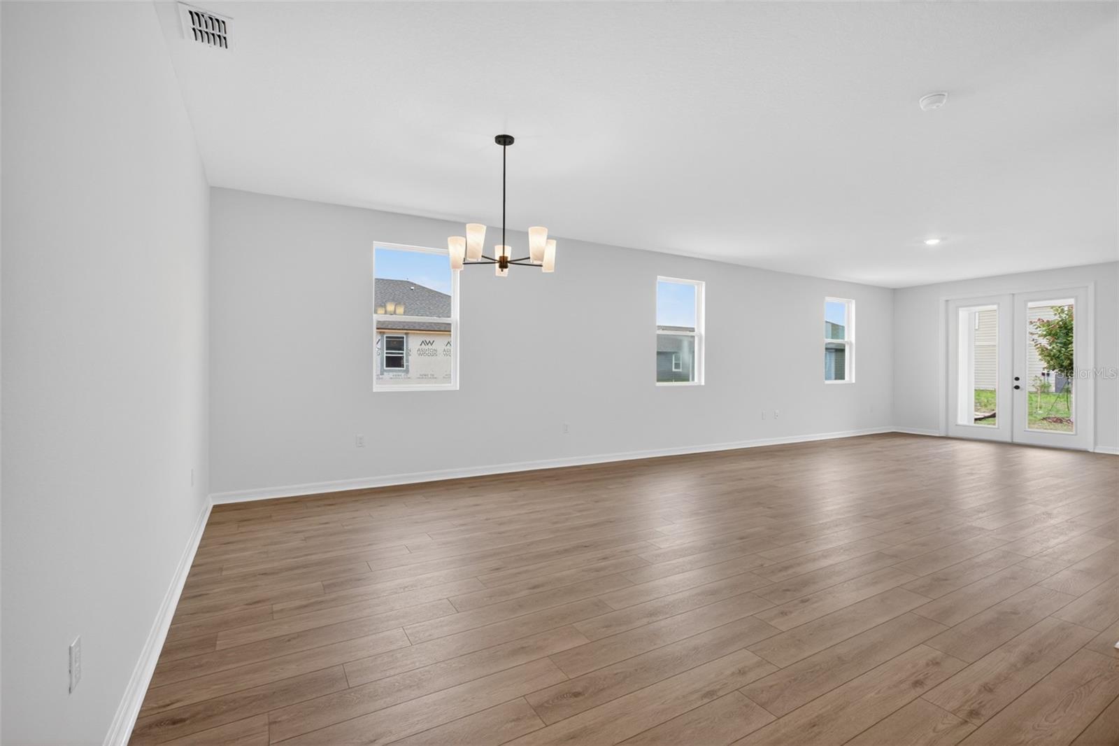 TRAILSIDE - Residential