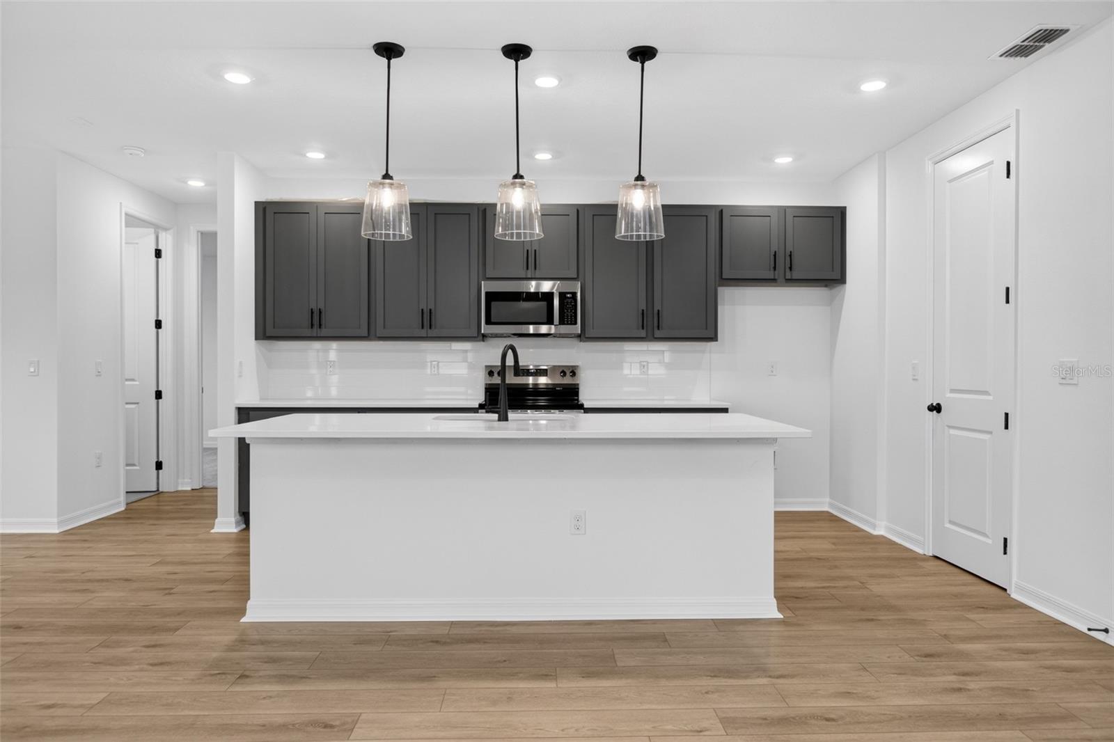 TRAILSIDE - Residential
