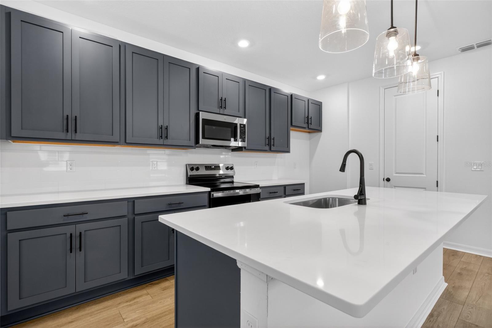 TRAILSIDE - Residential