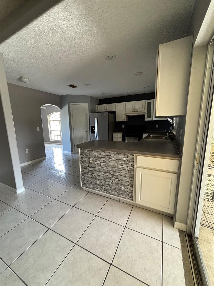 PLEASANT HILL LAKES UNIT 3 - Residential Lease