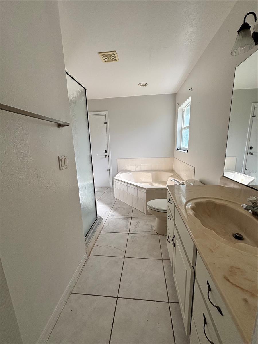 PLEASANT HILL LAKES UNIT 3 - Residential Lease