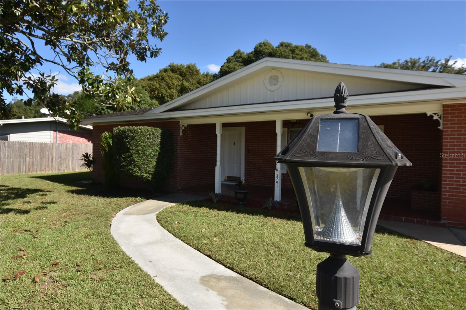 LAKE GIBSON ESTATES - Residential Lease