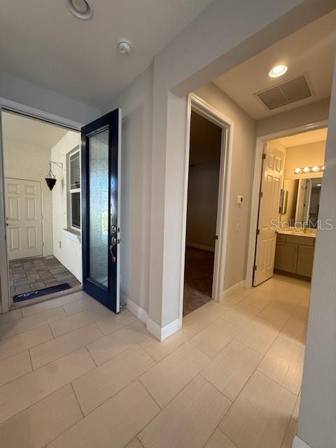 UNIVERSITY VILLAGE - Residential