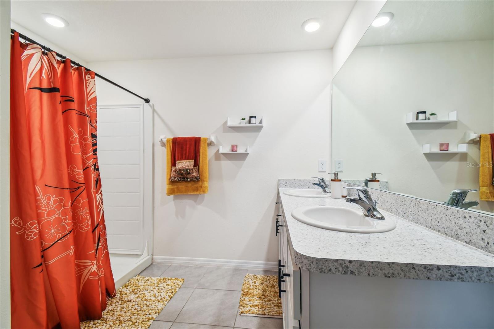 HERITAGE HILLS - Residential