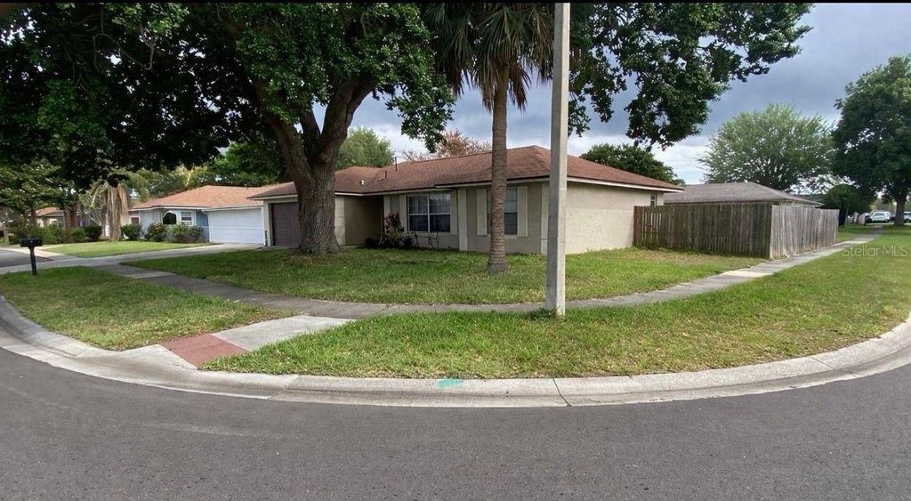 Photo of 2752 Ceram Avenue, Orlando, FL 32837 (MLS # S5147812)