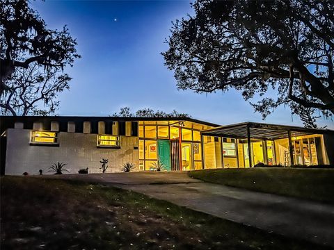 A home in TEMPLE TERRACE