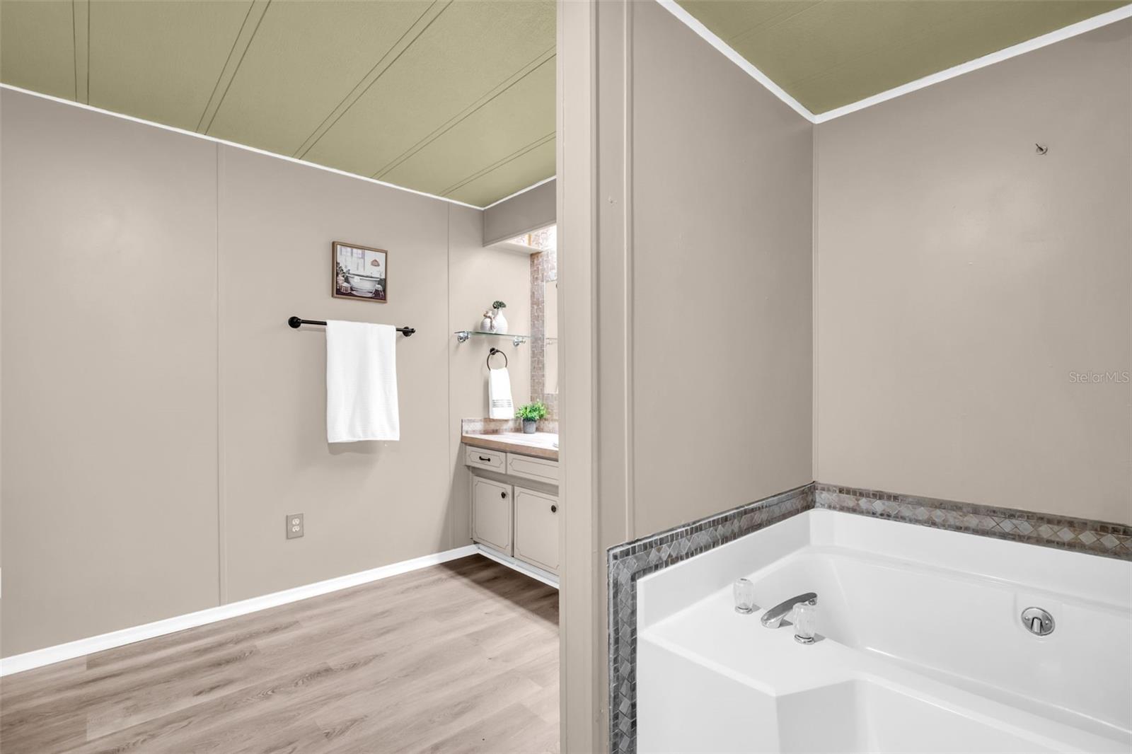 BLUE JAY MOBILE HOME ESTATES CONDO - Residential