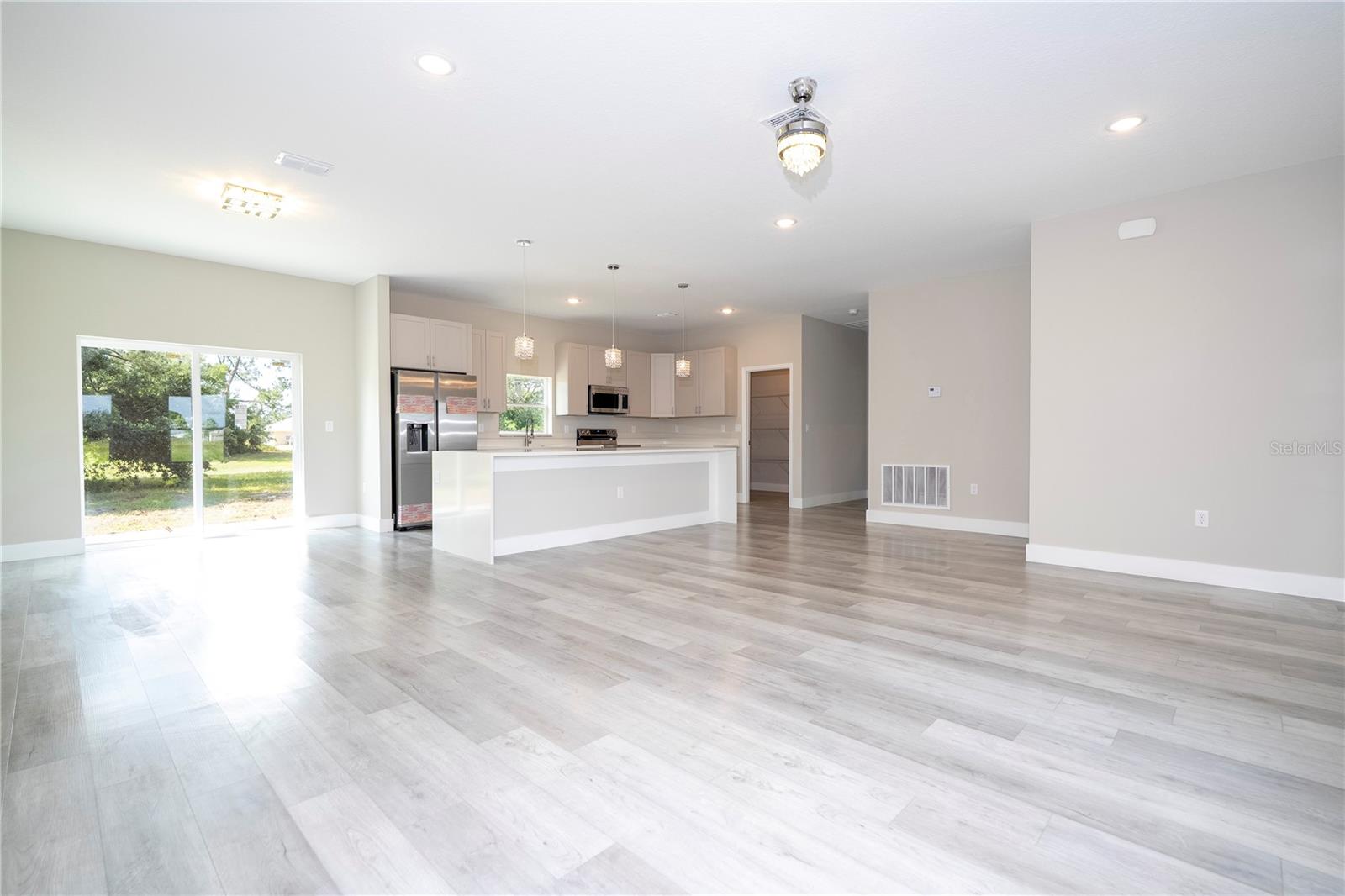 7916 GRANADA RD