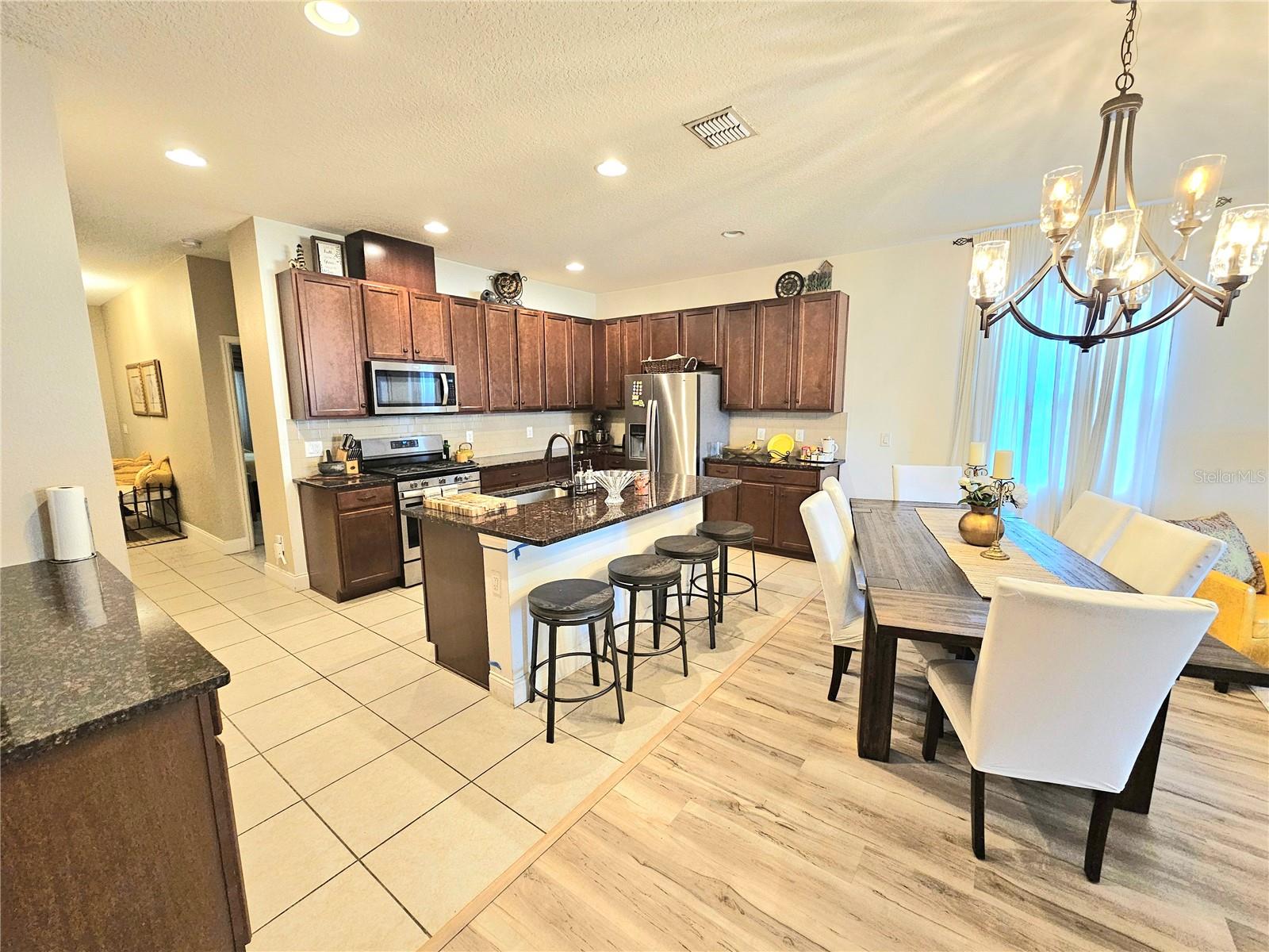 HAMLIN RESERVE - Residential Lease